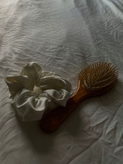 Wooden brush and silky scrunchy Wooden Hair Brush Aesthetic, Brush Hair Aesthetic, Scalp Massage Aesthetic, Scalp Massager Aesthetic, Wood Hair Brush, Brushing Hair Aesthetic, Hair Growth Aesthetic, Hair Brush Aesthetic, Aloe Vera For Sunburn