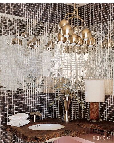 Rock-star bathrooms rock. Casa Rock, Mirrored Tile, Ideas Baños, Bathroom Vanity Decor, Mosaic Tile Designs, Mirror Backsplash, Herringbone Backsplash, Gold Home Decor, Tile Trends