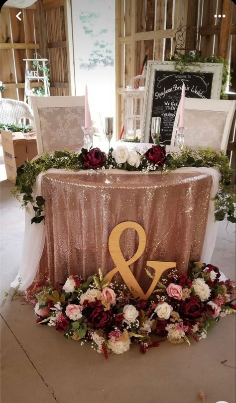 Burgundy Blush And Gold Wedding Table Settings, Burgundy Blush And Gold Wedding Decor, Fall Sweetheart Table Wedding, Burgundy Blush And Gold Wedding, Wine Wedding Decorations, Burgundy And Rose Gold Wedding, Wedding Table Decorations Pink, Burgundy And Grey Wedding, Main Table Wedding