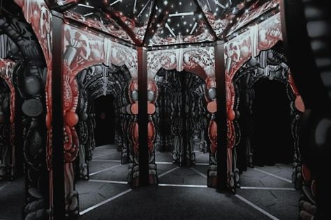 Haunted House Inspiration, Circus Lights, Haunted Carnival, Mirror Maze, Circus Aesthetic, Dark Circus, Burning Bridges, Mirror House, Horror Themes