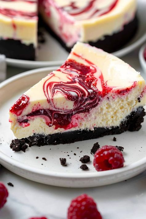 Raspberry Cheesecake With Chocolate Crust, Strawberry And Chocolate Cheesecake, Raspberry Cheesecake With Oreo Crust, Cheesecake Factory Raspberry Cheesecake, White Chocolate Raspberry Cheesecake Recipes, Raspberry Jam Cheesecake, Oreo Crusted Cheesecake, Raspberry And White Chocolate Cheesecake, Cheesecake Recipes Fruit