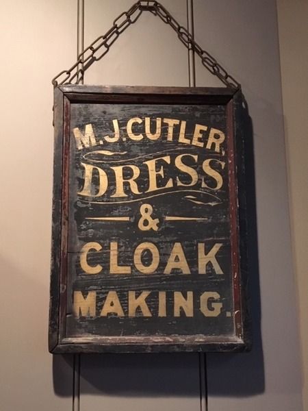 EARLY+TRADE+SIGN+-+DRESSMAKER Vintage Store Signs, Antique Trade Sign, Crafty Witch, Vintage Signage, A Frame Signs, Antique Accessories, Sewing Cabinet, Funky Junk Interiors, Ghost Signs