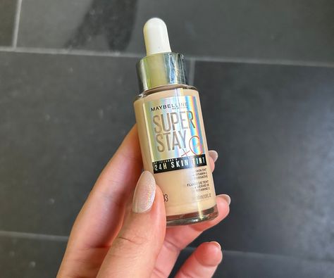 Maybelline Skin Tint Shades, Maybelline Super Stay Skin Tint, Maybelline Skin Tint, Maybelline Superstay, Combo Skin, Skin Tint, Maybelline Super Stay, Glowing Makeup, Favorite Skincare Products