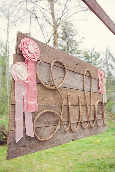 Kara's Party Ideas Vintage Pony Party {Supplies, Decor, Ideas} Pony Birthday Party, Horse Birthday Parties, Cowgirl Birthday Party, Horse Party, Farm Birthday Party, Horse Birthday, Pony Birthday, Cowgirl Birthday, Pony Party