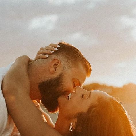 abigail ⋒ elopements+weddings on Instagram: "shared so so much laughter with Michelle + PJ as we ran around Newport surrounded by the dreamiest golden light + cotton candy skies!!! seriously, can we talk about this golden light— my jaw is still on the floor from how beautiful my session was with these two lovebirds!!!  can you believe these two traveled all the way from Virginia up to Rhode Island for their engagement session with me?! ✨ I am SO excited to return the favor and travel down to Virginia for their magical wedding next year — but I’m so so excited I got to make magic with these two before their big day.  when I was talking to Michelle about her vision for her engagement photos, she wanted classy and mansion but also playful and open beach photos where they could run around + ge Engagement Photos Rhode Island, Engagement Photos Running, Beautiful Mansion, Cotton Candy Skies, Cotton Candy Sky, Can We Talk, Golden Light, Magical Wedding, Golden Lights