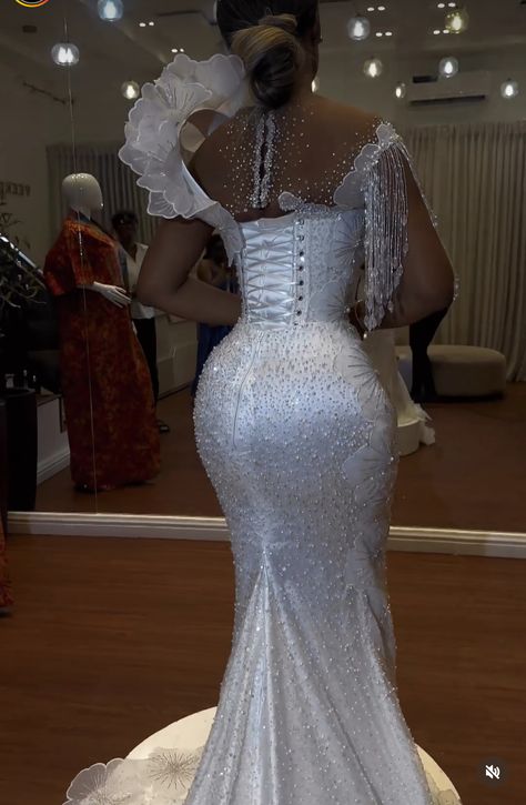 Reception Dress Ghana Bride, Lace Reception Dress For Bride, Fitted White Gown For Reception, African Wedding Dress Bridal With Corset, White Reception Dress Brides, Bridal Second Dress Ghana, Ghanaian White Wedding Gowns, Reception Dress Lace, Gorgeous Wedding Dress Princesses