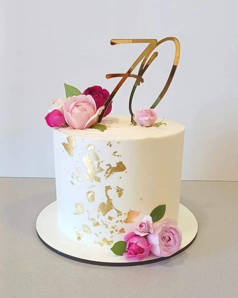 Cake Ideas 60th Birthday, Birthday Cake Mother Ideas, Birthday Cake For Grandma Simple, Ladies 70th Birthday Cake, 80th Cake Ideas, 99th Birthday Cake Ideas, Birthday Cake Older Woman, Simple 70th Birthday Cake, 85th Birthday Cakes For Women