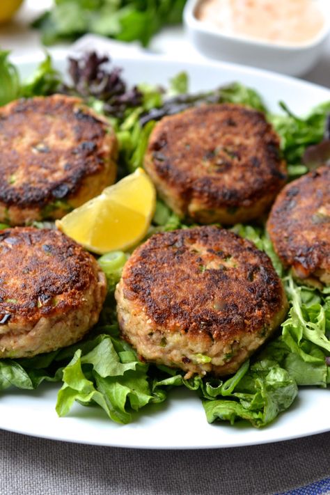 Easy Canned Tuna Patties | Every Last Bite Paleo Tuna Cakes, Tuna Patties Easy, Paleo Tuna, Tuna Fish Cakes, Tuna Patties Recipes, Tuna Fish Recipes, Tuna Burgers, Canned Tuna Recipes, Tuna Patties