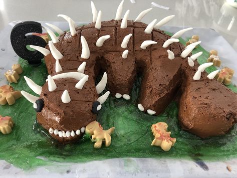 Ankylosaurus Cake, Dino Bones Cake, Anklyosaurus Cake, Bumpy Jurassic World Cake, Dinosaur Bundt Cake, Bumpy Cake, Dinosaur Cake Sprinkles, Cake Inspo, Gingerbread Cookies