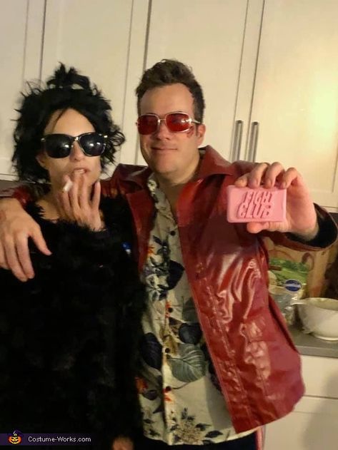 Fight Club: Tyler Durden & Marla Singer Costume Halloween Costumes Film Characters, Marla Singer Costume, Indie Halloween Costumes, Movie Couples Costumes, Marla Singer, Singer Costumes, Movie Halloween Costumes, Matching Halloween Costumes, Hallowen Ideas