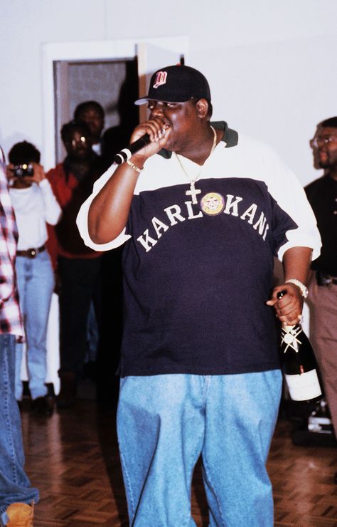 Biggie Smalls Quotes, 2pac And Biggie, Tupac And Biggie, 90s Rappers, Ropa Hip Hop, Hip Hop 90s, Hip Hop Classics, 90s Rap, 90s Hip Hop Fashion