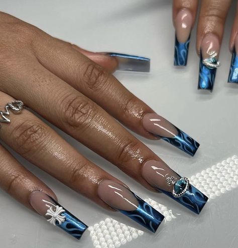 Dark French Tip Nails, Creative French Tip Nails, Deep Blue Nails, French Tip Nails With Design, Bb Nails, Bloom Nails, Medium Square Nails, Beige Nails Design, Hoco Inspo