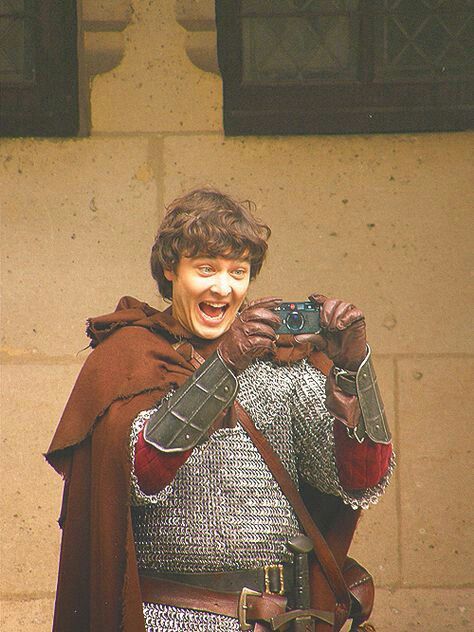 Alexander Vlahos, Merlin Memes, Merlin Funny, Merlin Show, Merlin Series, Merlin Bbc, Merlin Fandom, Merlin Cast, Arthurian Legend