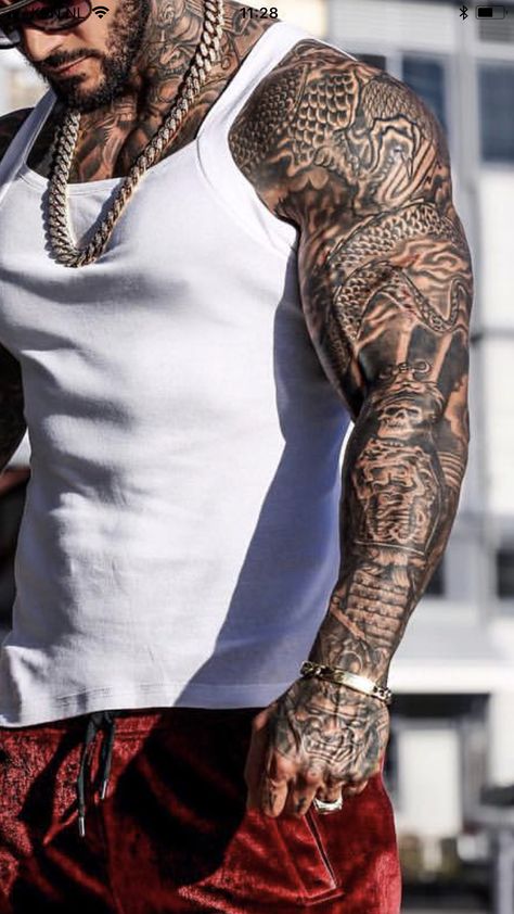 Bodybuilder Tattoo, Tatted Men, Tattooed Men, Cool Tattoos For Guys, Stomach Tattoos, Sleeves Ideas, Boy Tattoos, Best Sleeve Tattoos, Inked Men