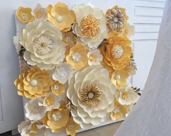 WHITE and GOLD paper flower wall - 1 sq m/Backdrop/ Wedding backdrop / Christening / Birthday party /Sweet table /Dessert table… Paper Flower Wall Backdrop, Gold Flower Wall, Homemade House Decorations, Paper Flower Patterns, Easy Paper Flowers, Flower Wall Backdrop, Paper Flower Decor, Backdrop Wedding, Paper Flower Template