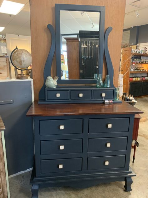 Hand built painted dresser. Dark Blue Painted Furniture, Midnight Blue Furniture, Dark Blue Furniture, Navy Painted Furniture, Chalk Paint Bedroom Furniture, Navy Blue Furniture, Natural Wood Dresser, Cat Bathroom, Blue Side Table