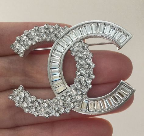 CHANEL+Silver+Crystal+Asymmetric+Fashion+Brooch+Pin+18+P+Authentic+NIB Asymmetric Fashion, Chanel Jewellery, Triple Chain Necklace, Chanel Pins, Brooch Style, Chanel Brooch, Chanel Camellia, Jewelry Design Drawing, Chanel Chanel