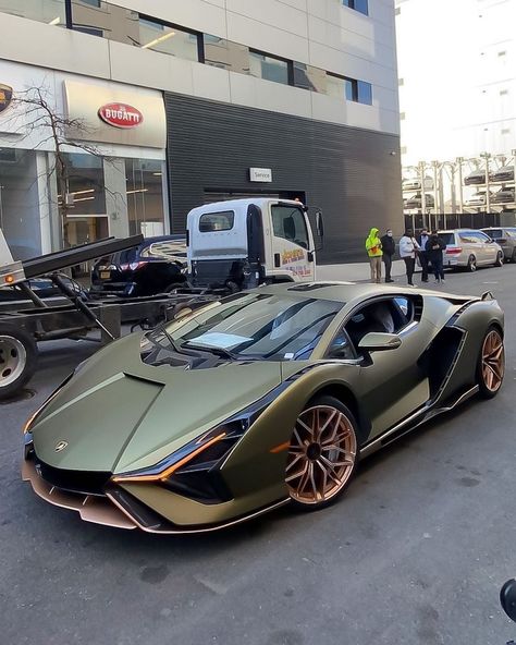 Faster Living on Instagram: “Another beautiful Lamborghini Sian being delivered. What do you think of this spec? Photos: @tonytorresp at @manhattanmotorcars…” Lamborghini Sian, Luxury Car Interior, Luxurious Cars, Lamborghini Cars, Super Luxury Cars, Best Luxury Cars, Fancy Cars, Classy Cars, Pretty Cars