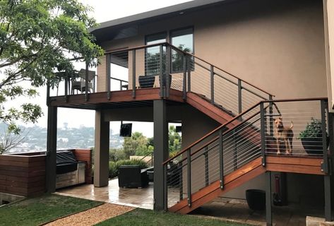 treatments and care. You can get a visually similar effect by replacing the wood Outside Stairs, Contemporary Deck, Outdoor Stair Railing, Staircase Outdoor, External Staircase, Eksterior Modern, Modern Deck, Railings Outdoor, Stair Railing Design