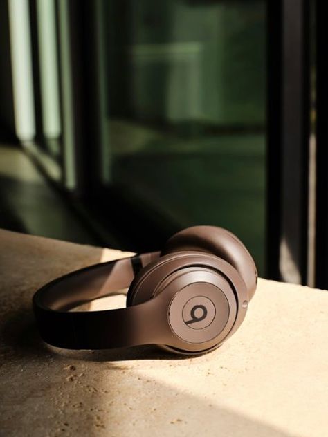 Beats Headphones Wireless, Wireless Beats, Dre Headphones, Mode Kylie Jenner, Beats Studio, Beats By Dre, Best Headphones, Headphone With Mic, Adjustable Headband