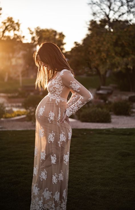 Arizona Maternity Shoot, Maternity Pictures Dress, Boho Pregnancy Photoshoot, Bohemian Maternity Shoot, Bohemian Maternity Photos, Intimate Maternity Photos, Maternity Outfits For Photoshoot, Boho Maternity Shoot, Maternity Photo Dresses