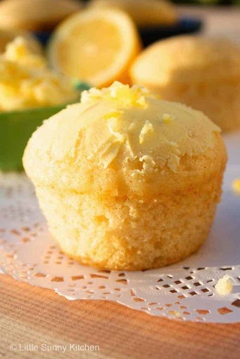 Resep Muffin, Lemon Muffin Recipes, Little Sunny Kitchen, Sunny Kitchen, Banana Muffin Recipe, Sweet Muffin, Muffin Tin Recipes, Lemon Muffins, Muffin Bread