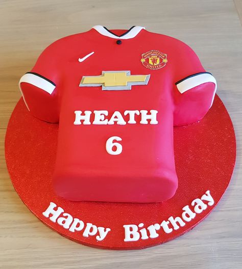 Man Utd Birthday Cake, Man United Cake Ideas, Man Utd Cake, Man United Cake, Football Cakes For Boys, Football Shirt Cake, Manchester United Cake, Football Cakes, 6th Birthday Boys