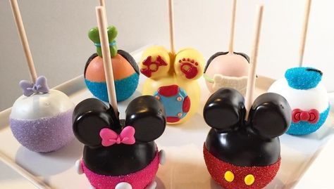 Mickey Mouse Candy Apple, Mickey Candy Apples, Minnie Mouse Apples, Mickey Mouse Clubhouse Desserts, Mickey Mouse Apples, Mickey Mouse Clubhouse Cake Pops, Disney Candy Apples, Mickey Mouse Candy Apples, Mickey Apples