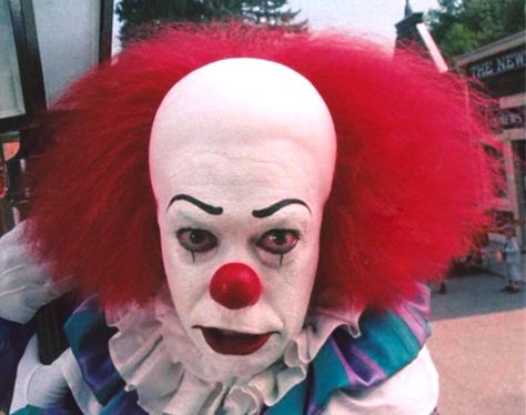 Creep.... Pennywise 1990, It Miniseries, Horror Movie Quotes, It Quotes, British Movies, Pennywise The Clown, Tim Curry, Pennywise The Dancing Clown, Evil Clowns