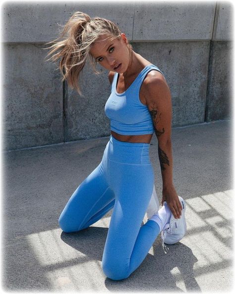 Gym Wear Photoshoot, Leggings Photoshoot, Training Photoshoot, Active Wear Photoshoot, Athletic Photoshoot, Athleisure Photoshoot, Fitness Shoot Ideas, Legging Nike, Activewear Photoshoot