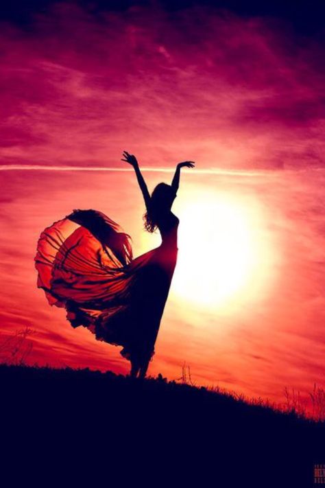 Freedom dance in the sunset Dancing In The Sunset, Louise Hay, Song Of Solomon, 인물 사진, Pics Art, The Sunset, Rumi, Sunrise Sunset, Reiki