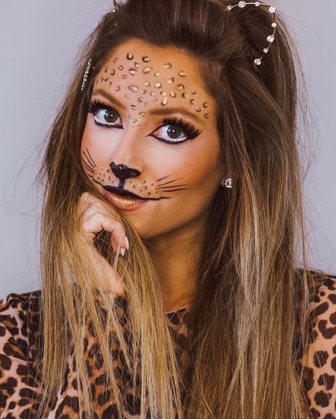 Diy Cheetah Costume Women, Monkey Makeup, Cheetah Costume, Cheetah Cat, Leopard Makeup, Halloween Party Decoration, Leopard Face, Halloween Makeup Pretty, Cat Body