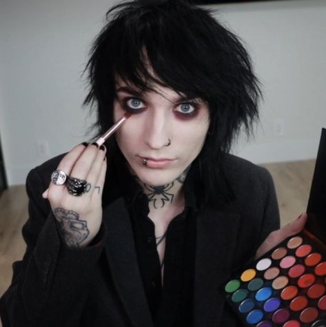 Johnnie Guilbert Makeup, Jake Johnnie, Johnnie Gilbert, Hot Emo Guy, Emo People, Jake Weber, Emo Princess, Jake Webber, Emo Men