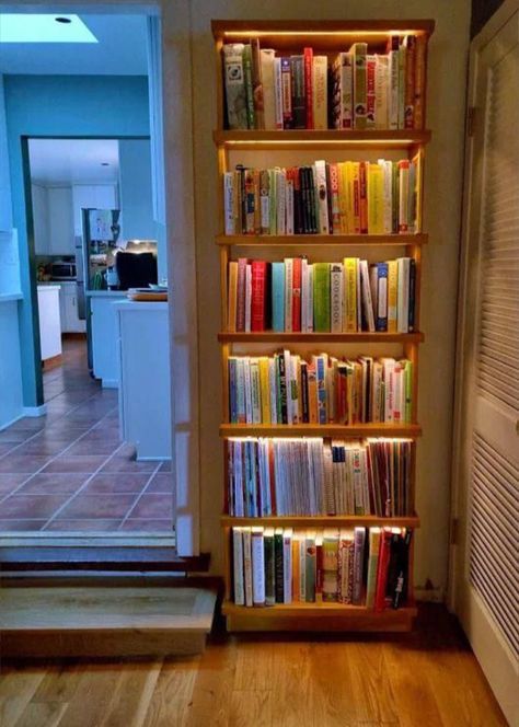 Book Rack Design, Creative Shelving Ideas, Wooden Pallet Beds, Pallet Bookshelf, Pallet Wood Shelves, Bookshelf Lighting, Bookshelf Plans, Moody Bedroom, Wooden Room