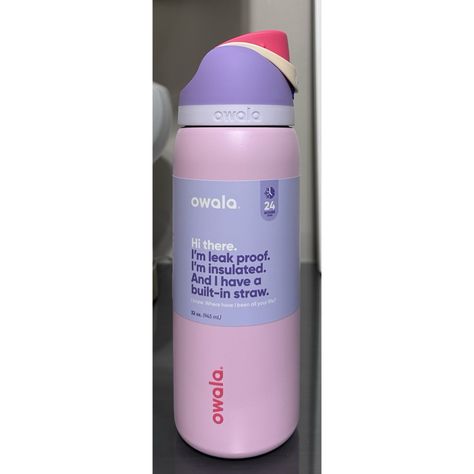 Nwt Owala 32oz Freesip Stainless Steel Water Bottle, Blossom Bunny Features *Double-Wall Vacuum Insulation Keeps Your Beverages Cold For Up To 24 Hours *Stainless Steel Construction Offers Long-Lasting Durability *Freesip Lid Includes A Built-In Straw For Easy Drinking *The Wide Mouth Opening Lets You Take Bigger Swigs And Easily Fits Ice Cubes *The Lid Flips Open With A Button And Locks Shut For Easy Transportation *Leak-Proof Design Helps Avoid Any Unwanted Messes And Spills *Hinged Loop Flips Aesthetic Water, 32oz Water Bottle, Trendy Water Bottles, Vintage Thermos, Water Logo, Cute Water Bottles, Double Wall Tumblers, World Water, Metal Cups