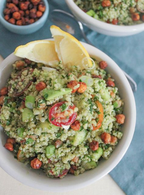 Quinoa Green Goddess Bowl with Crispy Chickpeas and Lemon-Tahini Dressing. A deliciously detoxifying meal! Green Goddess Bowl, Goddess Bowl, Lemon Tahini Dressing, Crispy Chickpeas, Feel Good Food, Tahini Dressing, Roasted Chickpeas, Green Goddess, Chickpeas