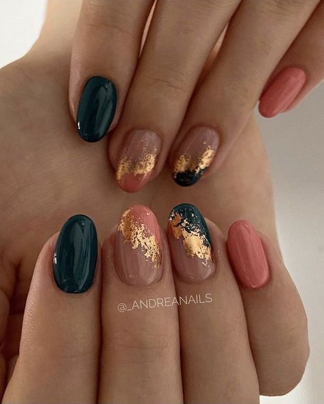 Different Color Nail Designs, Nail Foils Designs, Nail Art How To, Color Nails Ideas, New Year Nail, Nail Art Trends, Spring Nail Designs, Cute Gel Nails, Shellac Nails