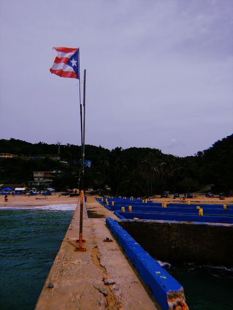 Crash Boat Beach Puerto Rico, Beach Puerto Rico, Aguadilla Puerto Rico, Puerto Rico Trip, Boat Beach, Island Living, Latin America, Beach Sand, Beautiful Islands