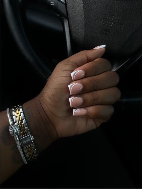 Simple Finger Nail Designs, Classy White Tip Nails, Nail Sets Black Women, French Tip Designs Square, French Tip Nail Designs Short, Married Nails, Gigi Hairstyles, Short French Manicure Nails, Grey French Tip Nails