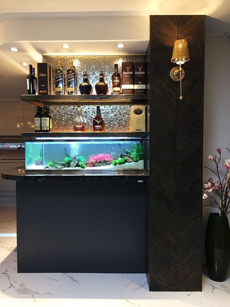 Aquarium Bar Ideas, Kitchen With Aquarium, Bar With Aquarium, Aquarium Design Interior, Aquarium Cabinet Design, Aquarium For Home, Aquarium Bar, Aqua Planet, Fish Tank Cabinets