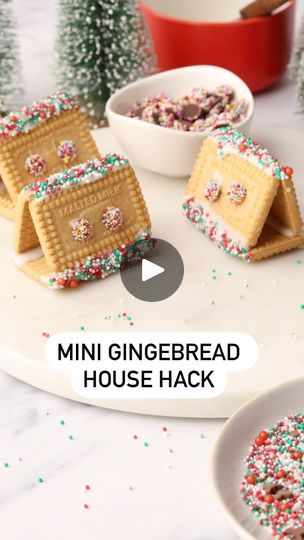 Diy Mini Gingerbread House, Chocolate Gingerbread House, Malted Milk Biscuits, Gingerbread House Making, House Community, Milk Biscuits, Mini Gingerbread House, Xmas Elf, Crafty Christmas