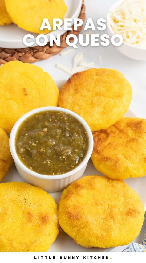 Cornmeal Arepas, Fried Cornmeal, Corn Patties, Colombian Dishes, Cheese Patties, Arepas Recipe, Cornmeal Pancakes, Homemade Salsa Verde, Savory Baking