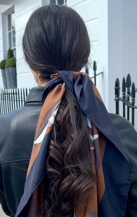 Curled Ponytail, Hair Fair, Soft Curls, Hermes Scarf, Creative Hairstyles, Ponytail Hairstyles, Scarf Hairstyles, Summer Hairstyles, Easy Hairstyles