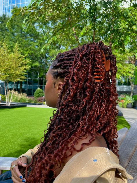 Bohemian Soft Locs With Color, Locs Female, Bohemian Locs Black Women, Faux Locs With Curls, Soft Locs With Curls, Bohemian Soft Locs, Aquarius Hair, Claw Clip Styles, Female Loc Styles