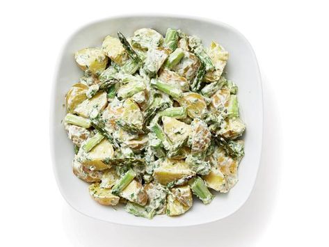 Get Creamy Asparagus Potato Salad Recipe from Food Network Asparagus Potato, Potato Asparagus, Summer Pasta Salad Recipes, Potatoe Salad, Asparagus Casserole, Creamed Asparagus, Potato Salads, Creamy Asparagus, Honey Mustard Vinaigrette