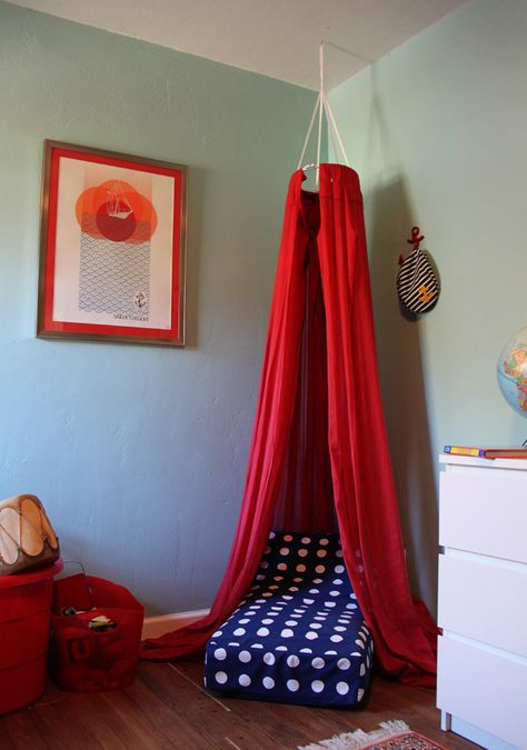 Reading Nook for that little bookworm. Old Crib Mattress Ideas, Crib Mattress Reading Nook, Mattress Repurpose, Crib Mattress Repurpose, Reading Fort, Brother Room, Old Cribs, Reading Nook Kids, Apartment Simple