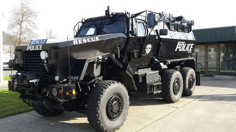 Swat Vehicles, Swat Truck, Armored Cars, Executive Protection, Police Truck, Luxury Cars Rolls Royce, Swat Team, Riot Police, Police Vehicles