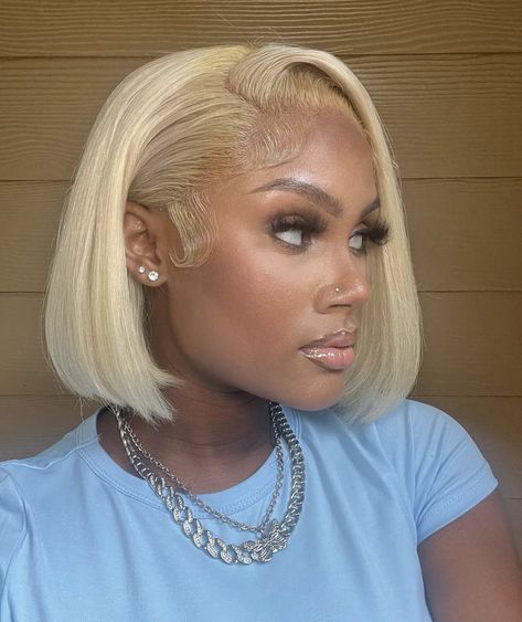 Short Blonde Bobs Black Women, Blonde Bob Black Women, Platinum Blonde Bob, Platinum Blonde Bobs, Glam Team, Bday Photoshoot, Short Blonde Bobs, Curly Braids, Blonde Bob Wig