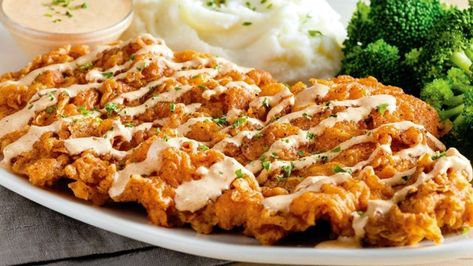 Haitian Patties Recipe, Restaurant Chicken Recipes, Bloomin Onion Sauce, Restaurant Chicken, Seasonal Veggies, Bloomin Onion, Blooming Onion, Outback Steakhouse, Patties Recipe