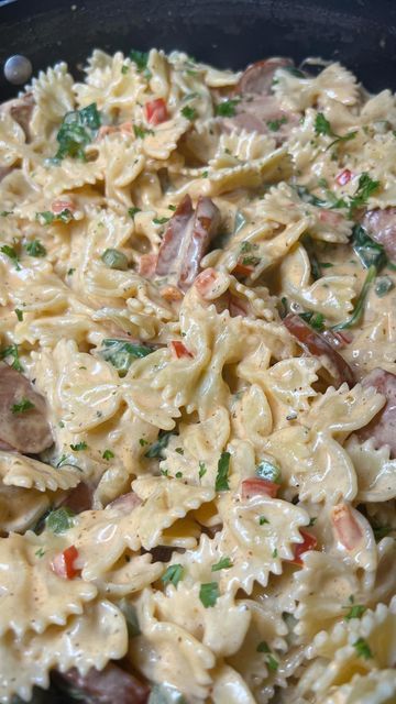 Bow Pasta Recipes, Sausage Bow Tie Pasta, Bow Pasta, Clean Meals, Bow Tie Pasta, 30 Min Meals, Bowtie Pasta, Sausage Pasta, Clean Recipes